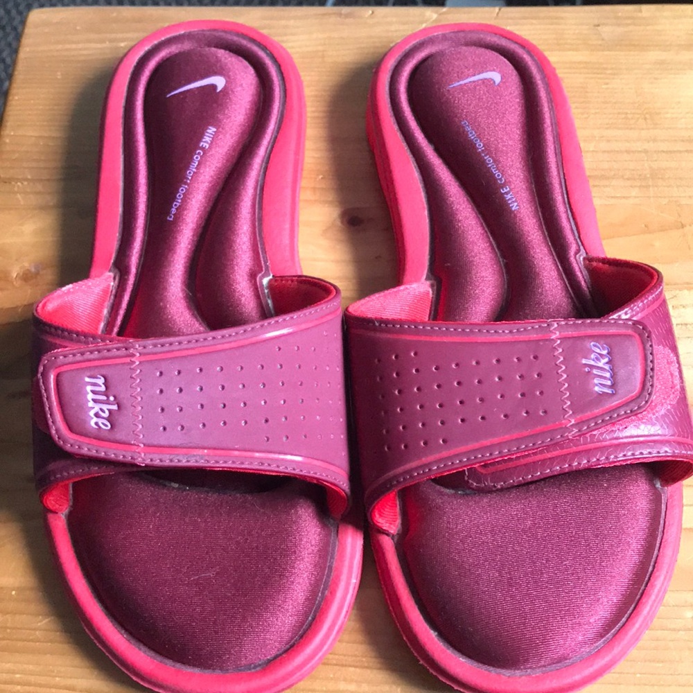 Nike Comfort footbed slides